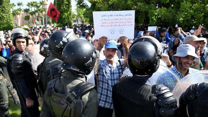 في ظل تصاعد الاحتجاجات..أخنوش يتتبع الحوار مع النقابات التعليمية حول النظام الأساسي