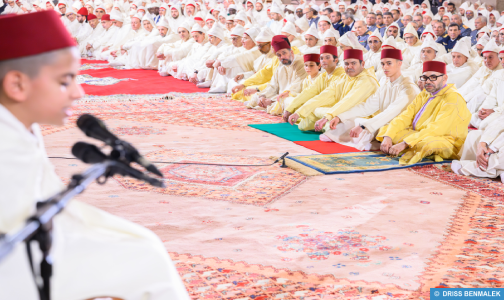 أمير المؤمنين يترأس حفلا دينيا إحياء لليلة القدر بمسجد الحسن الثاني بالدار البيضاء