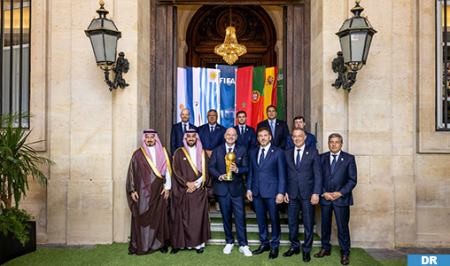 المغرب والبرتغال وإسبانيا يقدمون الملف النهائي لاستضافة كأس العالم