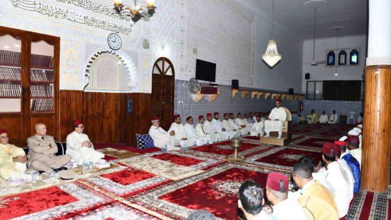 عامل الرحامنة يترأس حفلا دينيا احتفاءً بذكرى المولد النبوي الشريف بمسجد سيدي بوعثمان