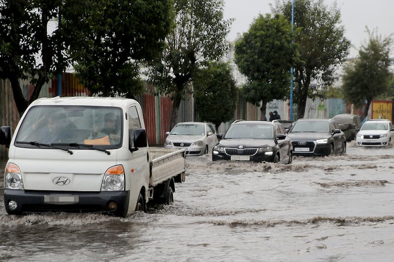 نشرة إنذارية: تساقطات مطرية رعدية جد قوية مصحوبة بحبات البرَد وهبات الرياح مرتقبة من السبت إلى الأحد بعدد من الأقاليم