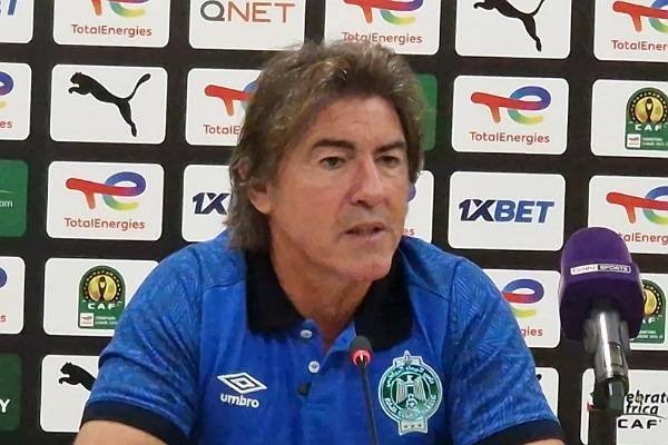 الرجاء ينفصل رسميا عن سابينتو وبوزوق