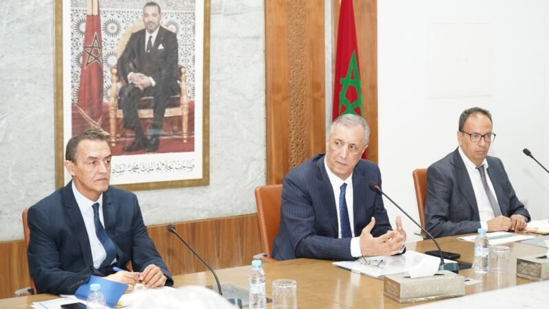 الوالي شوراق يترأس اجتماعا لإحداث 150 وحدة لترحيل الأنشطة الصناعية من الأحياء السكنية