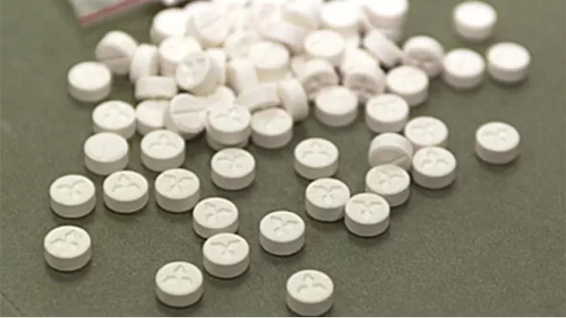 شرطة ابن جرير تحجز 12 قرصا مهلوسا خلال توقيف مشتبه فيه بترويح المؤثرات العقلية