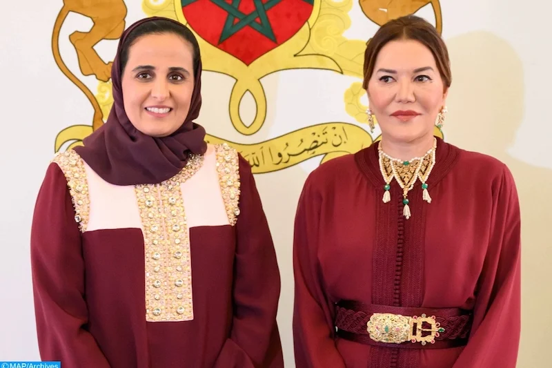 الأميرة للا حسناء والشيخة المياسة بنت حمد تترأسان تظاهرة “عرض أزياء القفطان” بالدوحة