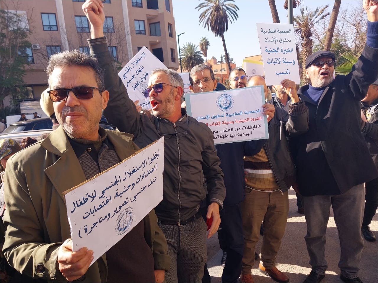 مراكش..ملتمس جديد لإعداد الدفاع يؤخر محاكمة متهمين بالاغتصاب الجماعي لطفلة مضطربة نفسيا