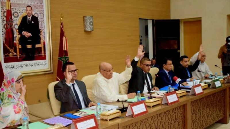 مجموعة جماعات العيون الساقية الحمراء للتوزيع تصادق على ميزانية 2025