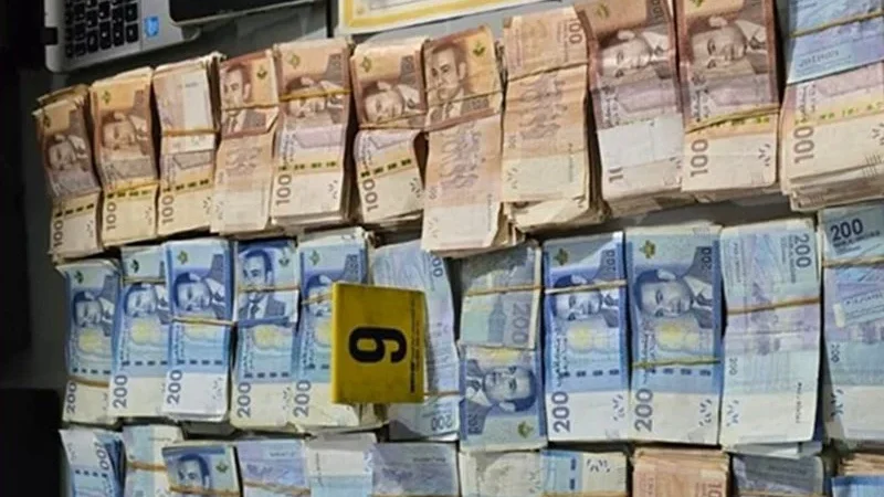 حجز 30 مليون خلال توقيف شخص بشبهة تزوير وثائق إدارية بوادي زم