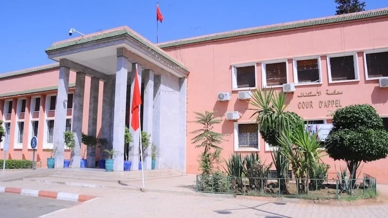 جنايات مراكش تكلف محاميا بإحضار موظف لمحاكمته مع رئيس جماعة الطلوح بتهمة “تزوير محرر رسمي”
