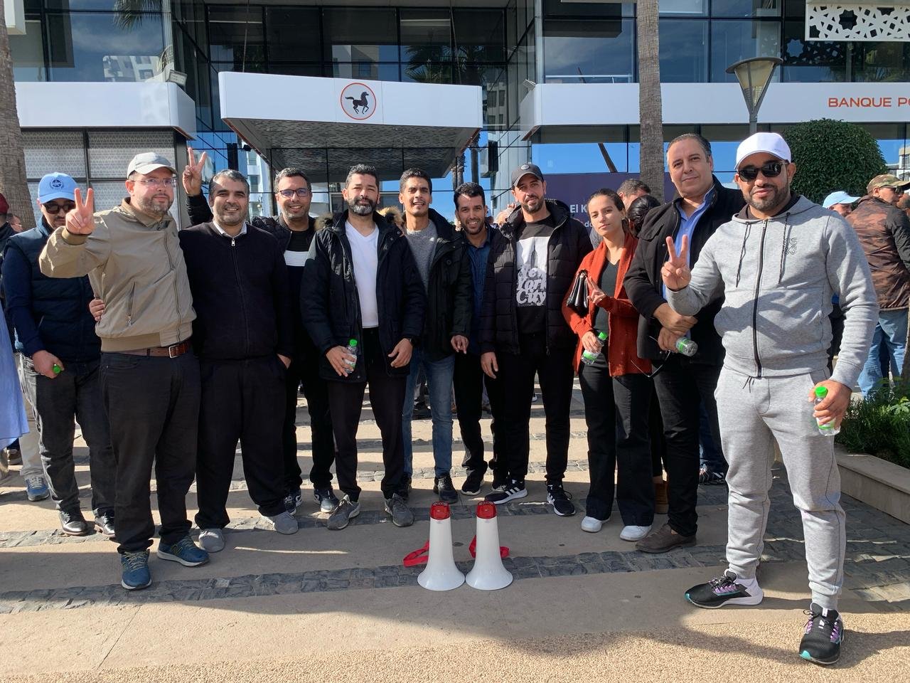 مراكش..موظفون بالقرض الشعبي يطالبون بزيادة الأجور ووقف الاقتطاعات التأديبية