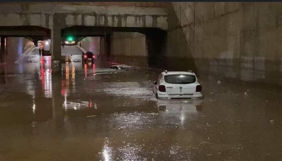 حقوقيون: الأمطار تعرّي تدني جودة الأشغال وضعف خدمة النظافة بمراكش