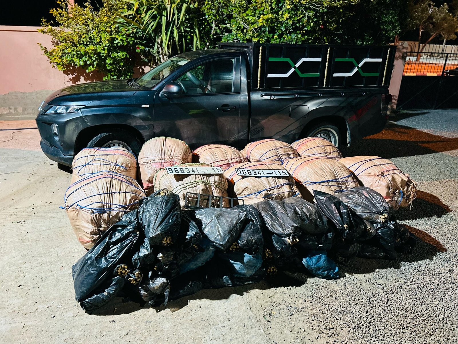 الرحامنة..الدرك يعتقل مزوّد لمحرّة بالمخدرات وبحوزته أكثر من 400 كلغ من “الكيف وطابا”