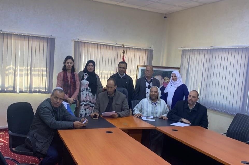 الرحامنة..مجلس لمحرّة يرفض برمجة الفائض في تهيئة مسالك طرقية وحفر بئرين