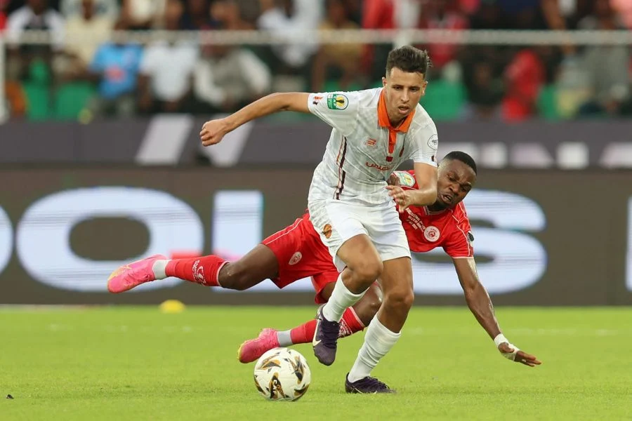 نهضة بركان يُتوَّج بكأس الكنفدرالية الإفريقية للمرة الثالثة في تاريخه