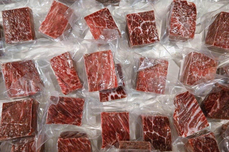 هل تخضع اللحوم المستوردة المجمدة للمراقبة بمراكش وضواحيها؟