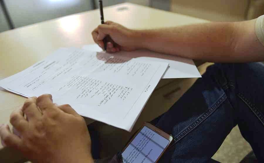 محاكمة 4 أشخاص بتهمة الغش في الامتحانات والاعتداء على مدير ثانوية بابن جرير