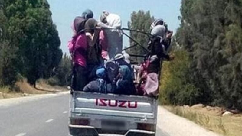 مصرع 4 نسوة في انقلاب سيارة تُقلّ عاملات فلاحيات بضواحي أكادير