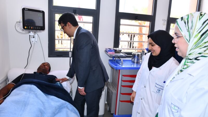 عامل الرحامنة يدشن مركزا صحيا بـ500 مليون في الذكرى الـ20 لمبادرة التنمية البشرية ـصور
