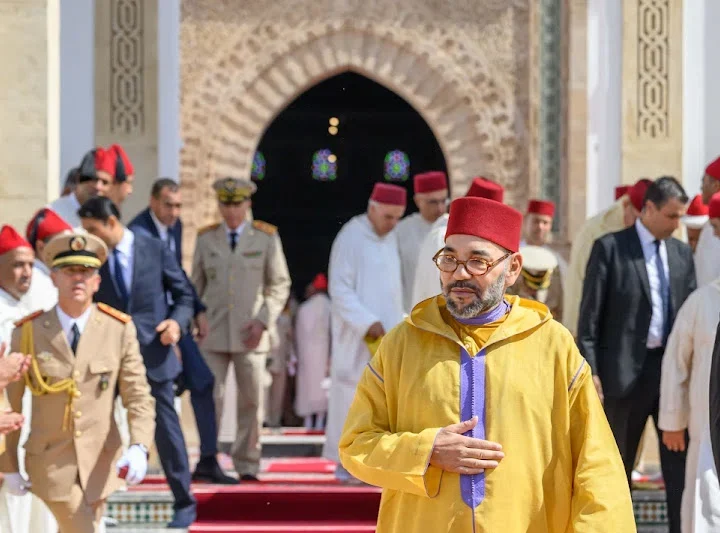 أمير المؤمنين يؤدي صلاة عيد الأضحى بتطوان