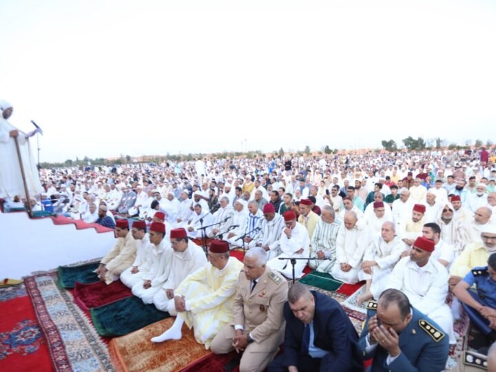 الوالي شوراق يؤدي صلاة العيد بسيدي اعمارة
