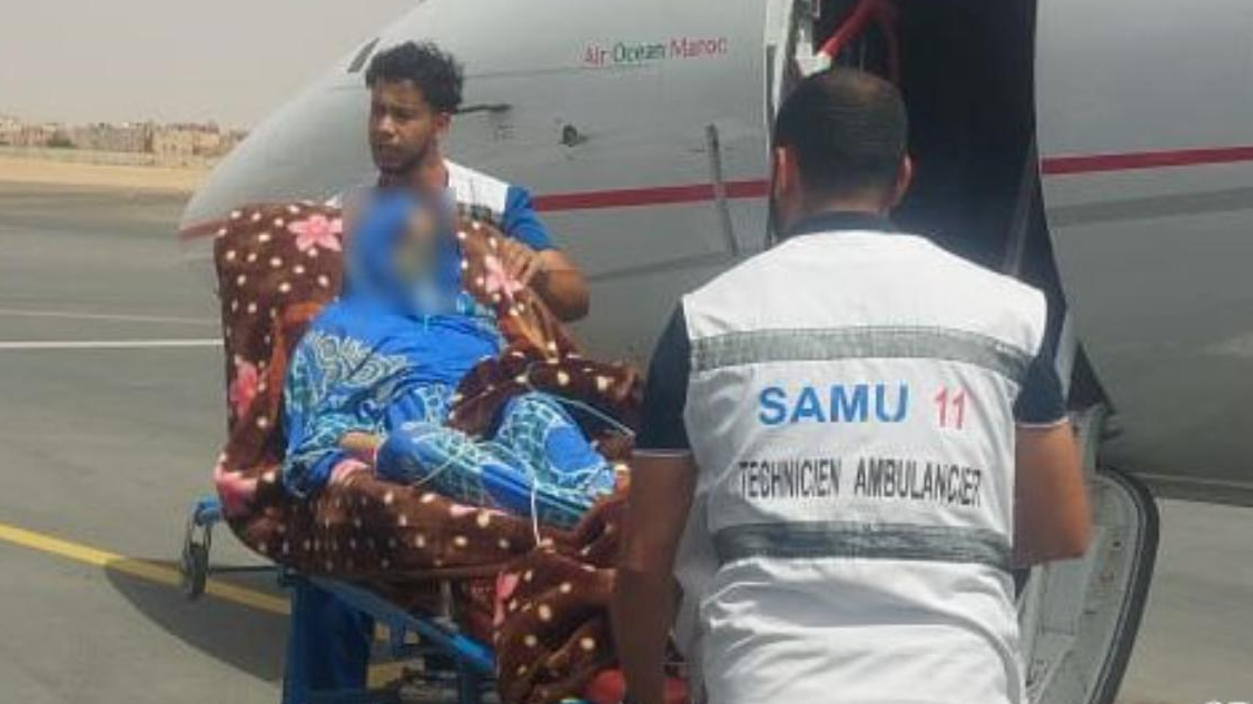 نقل حامل على متن طائرة طبية من العيون إلى مراكش