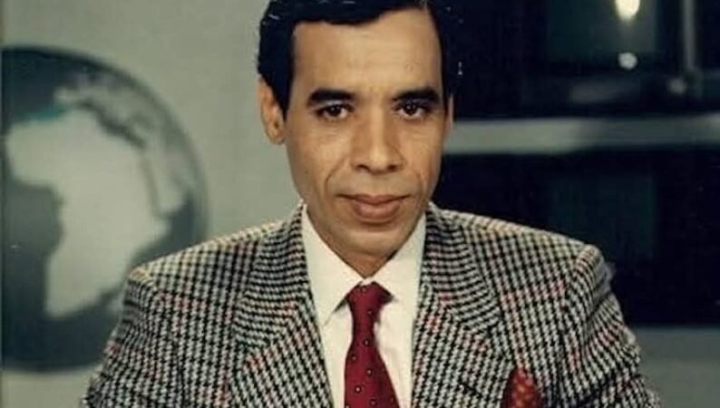 وفاة الإعلامي علي حسن