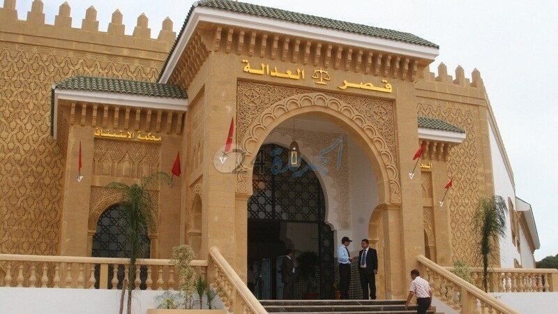 توقيف أول مشتبه به في قضية تعرّض طفل لاغتصاب جماعي بموسم مولاي عبد الله