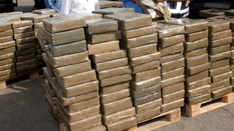 حجز طن و922 كلغ من الحشيش خلال إجهاض محاولة تهريب دولي للمخدرات بسيدي إيفني