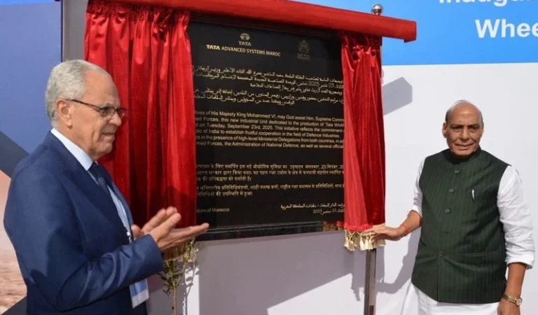 المغرب والهند يدشنان مصنعا للمدرعات القتالية ببرشيد