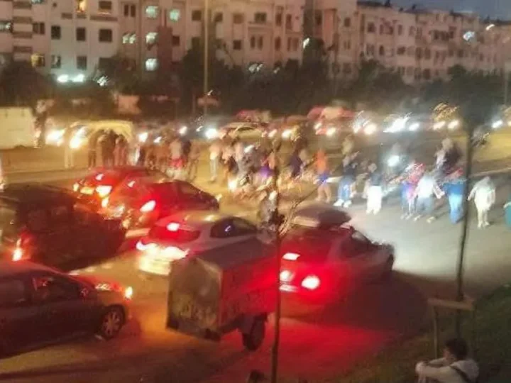 إحالة 18 شخصا على قاضي التحقيق بشبهة عرقلة الطريق السيار بالدار البيضاء