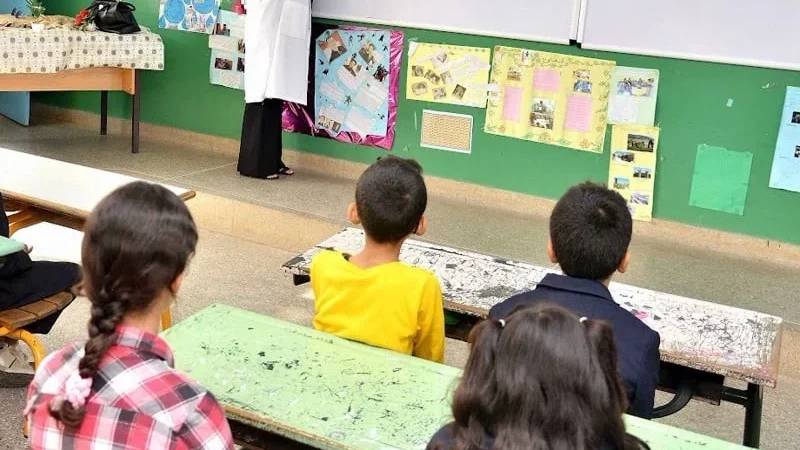 تصوير الأساتذة والتلاميذ داخل الأقسام يثير غضب حقوقيين بمراكش