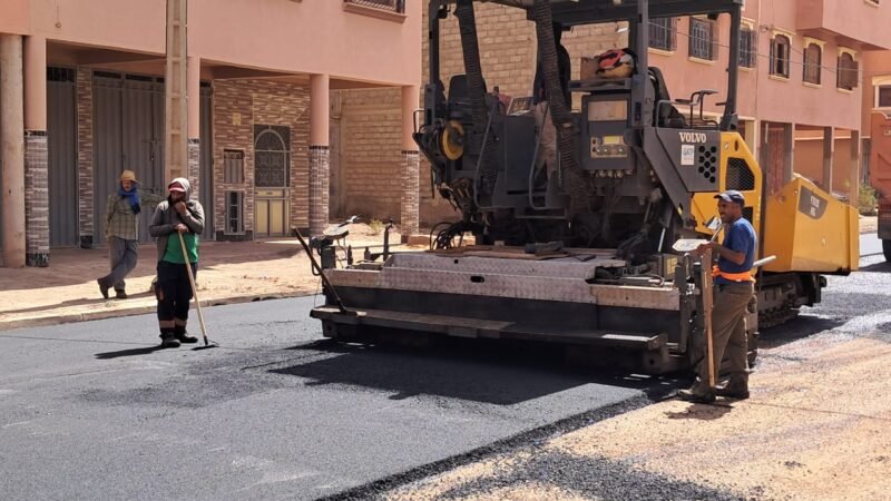 جماعة قلعة السراغنة تطلق أشغال تأهيل الأحياء ناقصة التجهيز