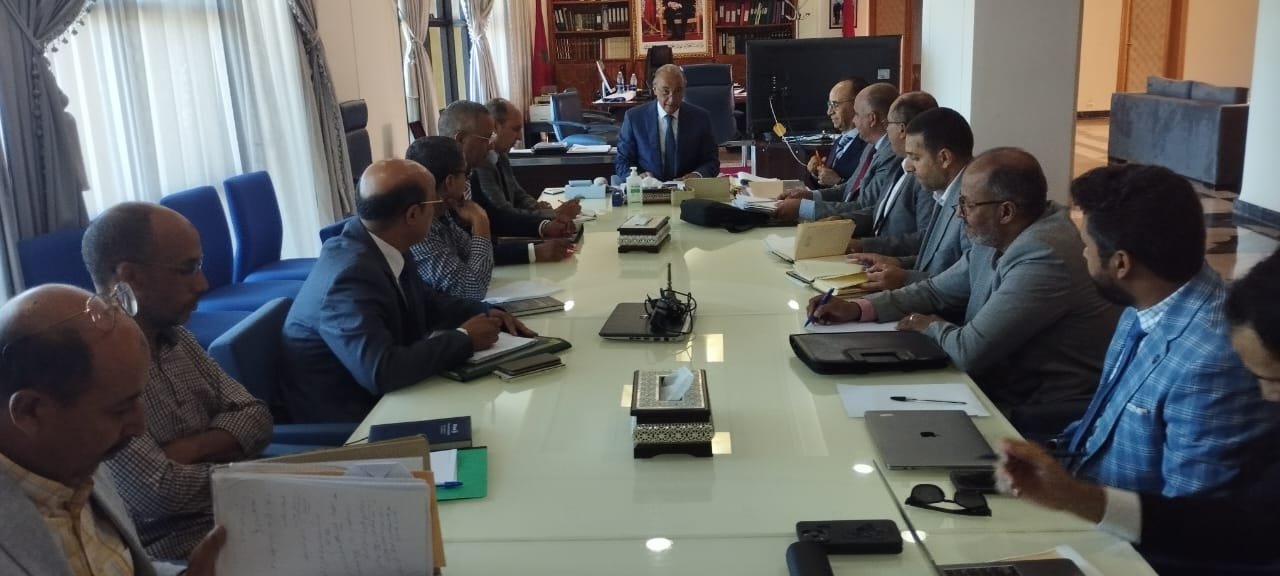 العامل اليزيدي يتشاور مع أساتذة جامعيين حول برنامج تنمية قلعة السراغنة