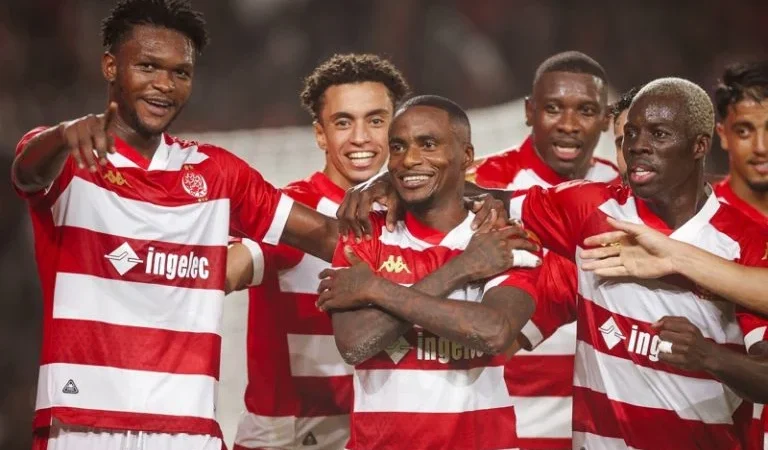 الوداد يسحق أشانتي كوتوكو الغاني