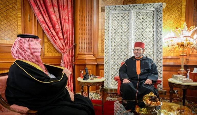الملك محمد السادس يتوصل برسالة من العاهل السعودي وولي عهده