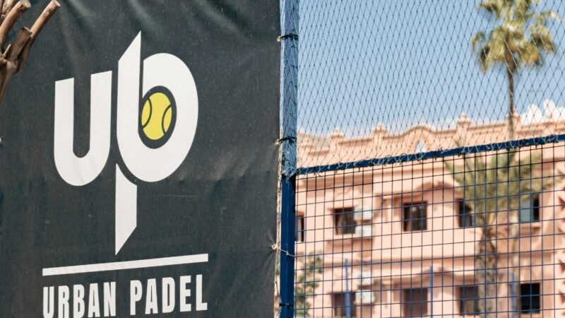 مراكش تحتضن بطولة نسائية في رياضة البادل بمناسبة أكتوبر الوردي