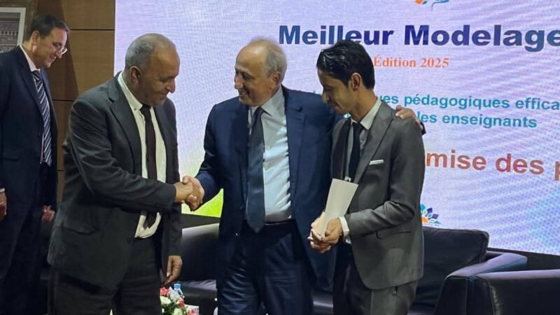 تتويج أستاذ من مديرية قلعة السراغنة بجائزة وطنية