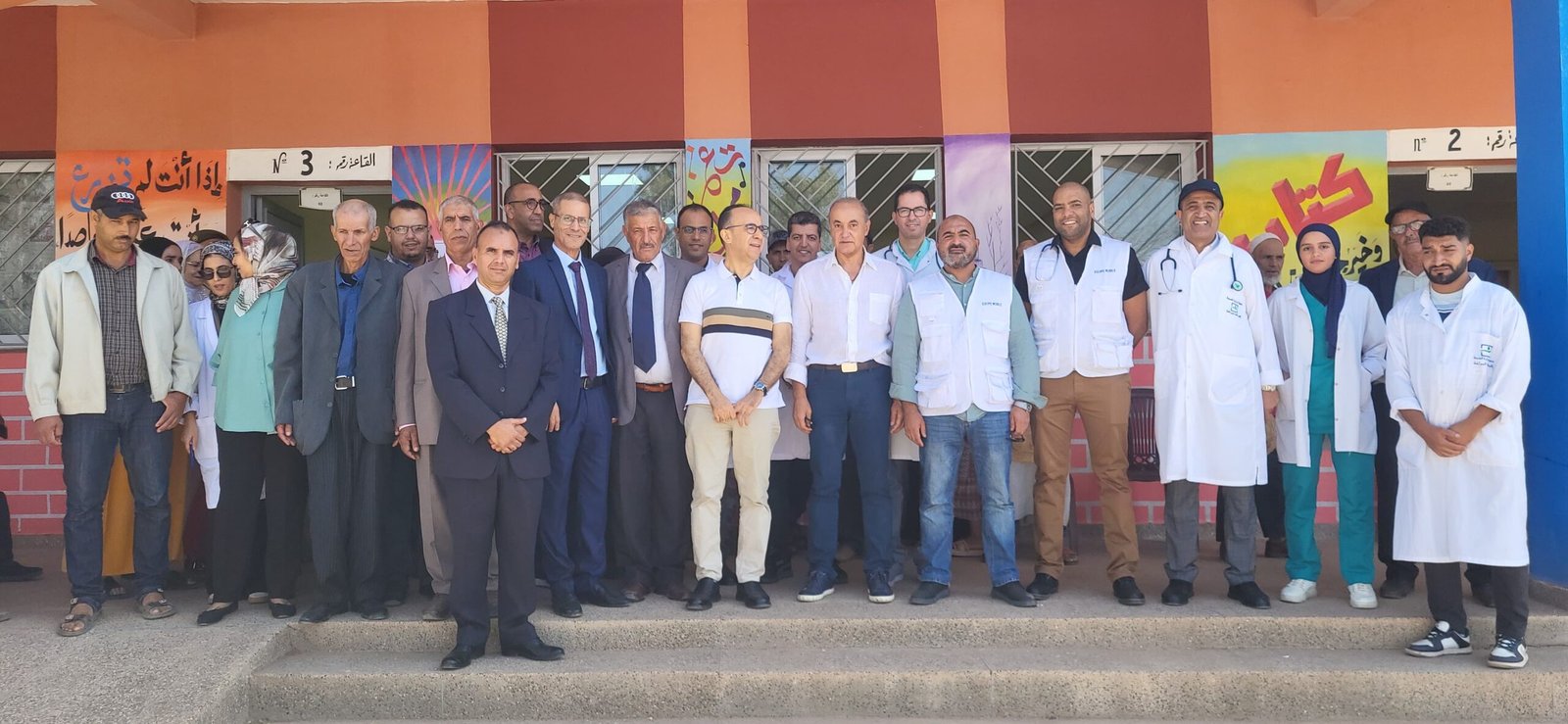 عامل قلعة السراغنة يزور قافلة طبية بجماعة سور العز