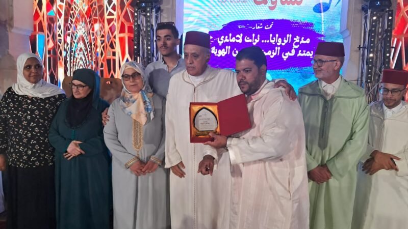 ملتقى تساوت يحتفي بتراث المديح ويكرّم فقيها وجمعويا خلال سهرة روحية بقلعة السراغنة