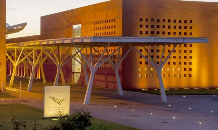 بولتكنيك ابن جرير توقّع اتفاقية شراكة لجعل العلم والابتكار في خدمة التنمية البشرية