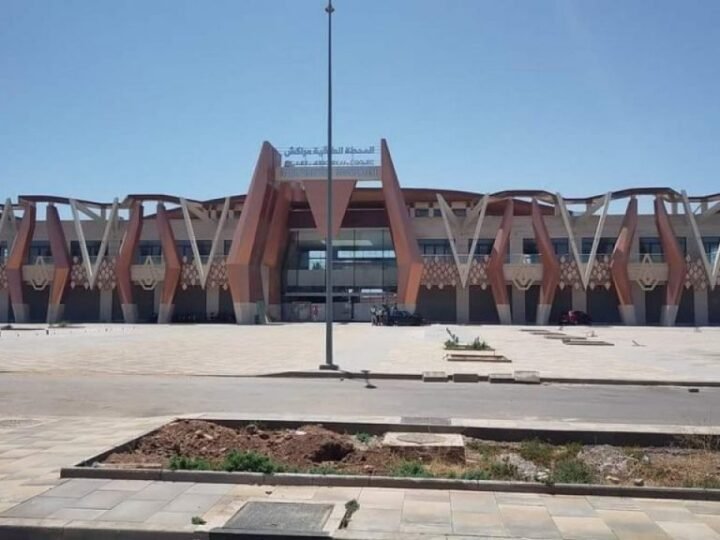 كلفت 12 مليار سنتيم وتأخر افتتاحها..تعيين والي الجهة رئيسا لمجلس إدارة المحطة الطرقية الجديدة بمراكش