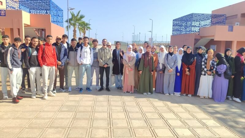 قلعة السراغنة..تلاميذ ثانوية الهيادنة يشاركون في ندوة حول الزيتون