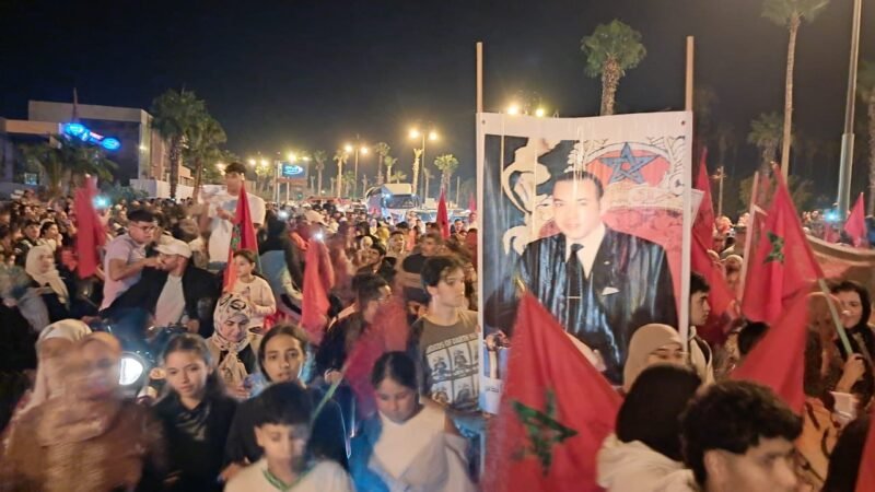 قلعة السراغنة تحتفل بالانتصار التاريخي للمغرب