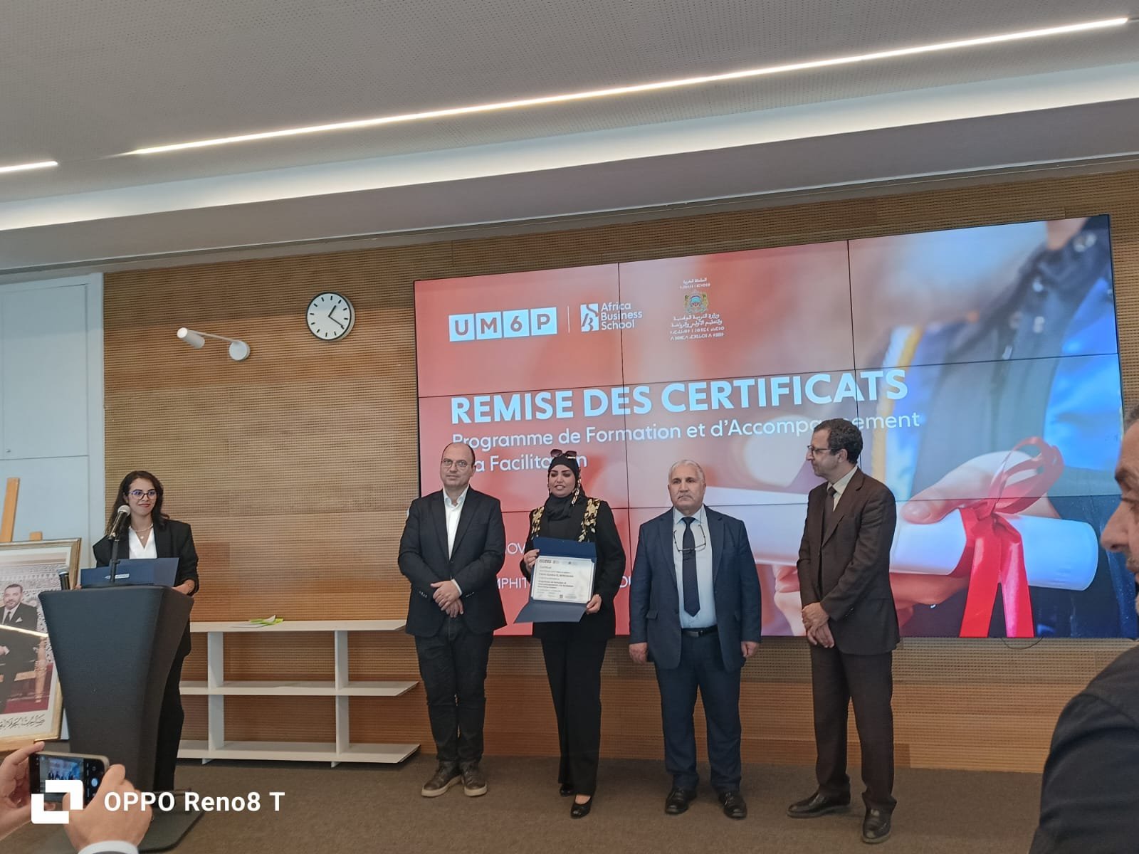 اختتام البرنامج التكويني للميسرين بمؤسسات التعليم العمومي