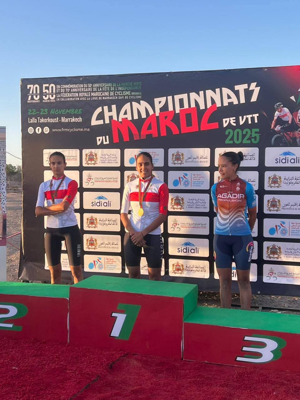 السرغينية سلمى الحريري تتوج ببطولة الدراجات الجبلية