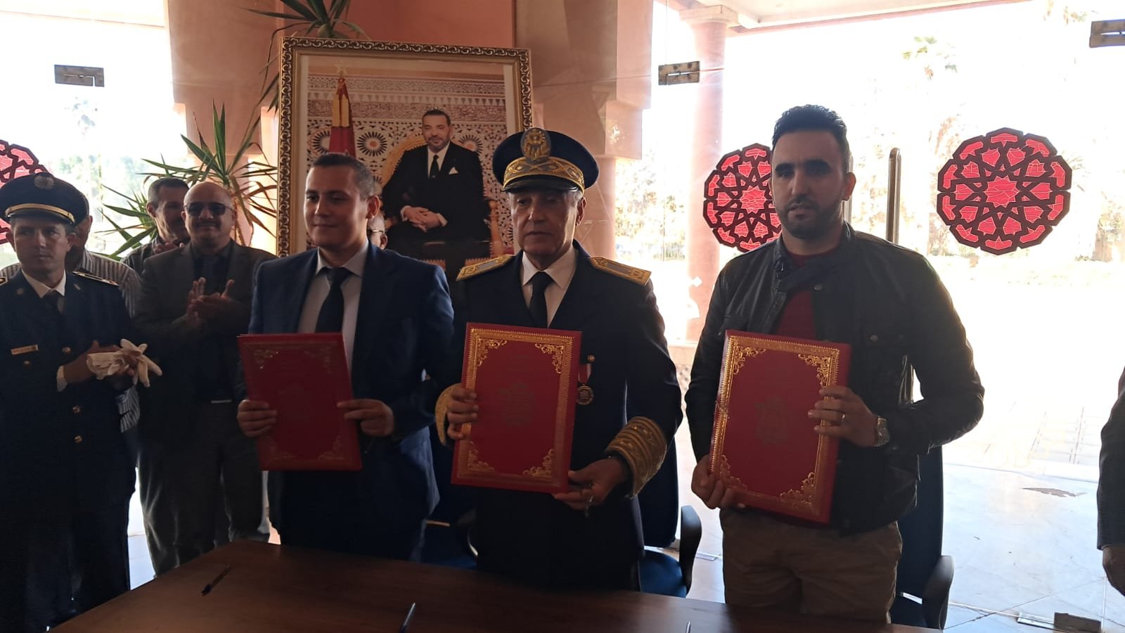 عامل قلعة السراغنة يخلّد عيد الاستقلال بدعم 10 تعاونيات