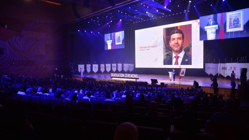 5100 مشارك في يوم العائلة ببولتكنيك ابن جرير