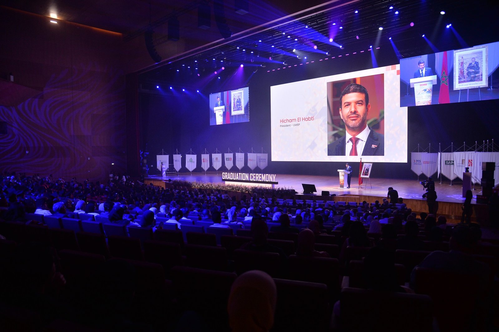 5100 مشارك في يوم العائلة ببولتكنيك ابن جرير