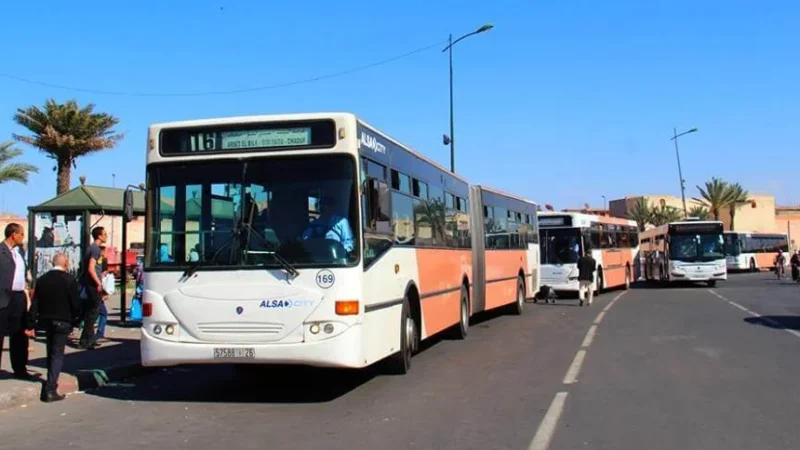 عمال “ألزا” يحتجون بمراكش