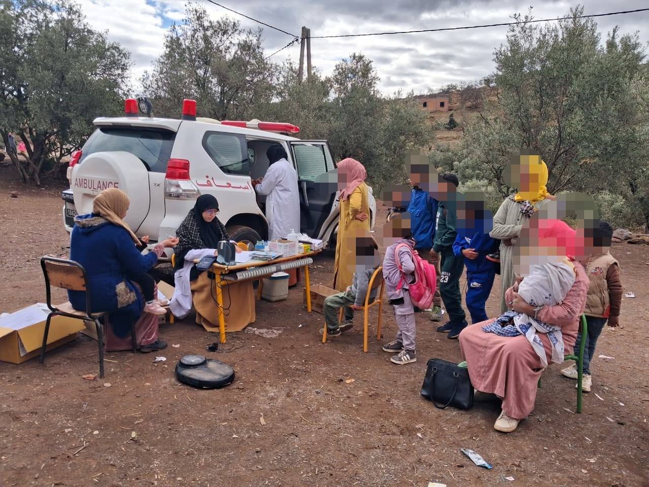 عملية “رعاية” تتواصل بأزيلال..6 جماعات تستفيد من خدمات صحية متنوعة